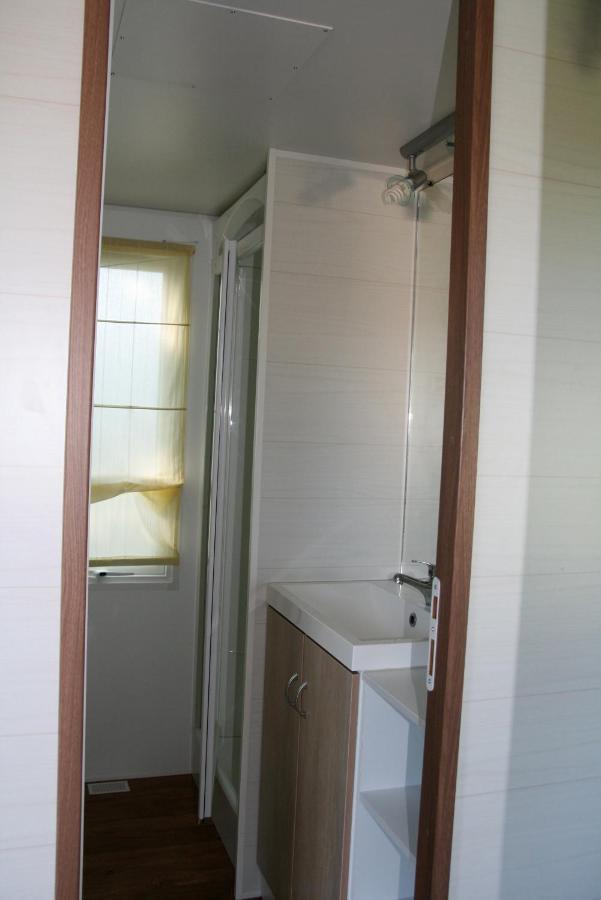 Logis De L'Aubonniere Hotel Chaille-sous-les-Ormeaux Bagian luar foto